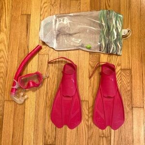 Speedo Kids Pink Snorkel Set with Fins and Mask Size S/M
